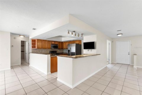 Casa en venta en Tampa, Florida, 4 dormitorios, 180.97 m2 № 2222789 - foto 17