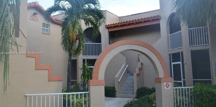 Condo à Pembroke Pines, Floride, 3 chambres № 1871569