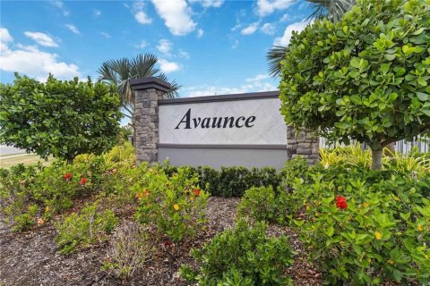 House in Bradenton, Florida 4 bedrooms, 217.39 sq.m. № 1904485 - photo 8
