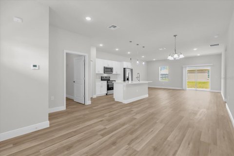 Casa en alquiler en Ocala, Florida, 4 dormitorios, 170.29 m2 № 1882973 - foto 5