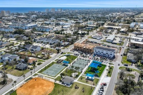 Touwnhouse à vendre à Jacksonville Beach, Floride: 4 chambres, 168.34 m2 № 1793276 - photo 2