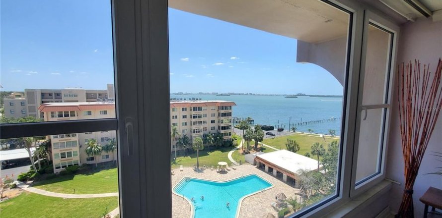 Condo à Dunedin, Floride, 2 chambres  № 1744822