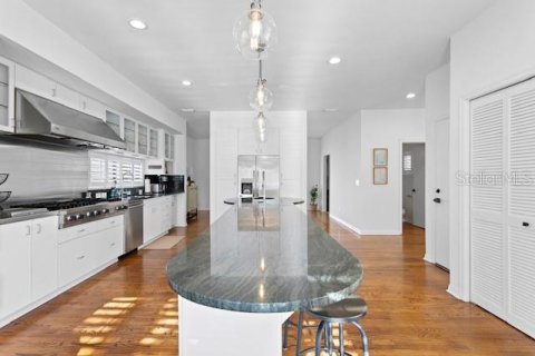 Casa en venta en Tampa, Florida, 3 dormitorios, 253.62 m2 № 1912007 - foto 14