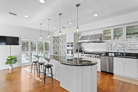 Casa en venta en Tampa, Florida, 3 dormitorios, 253.62 m2 № 1912007 - foto 9