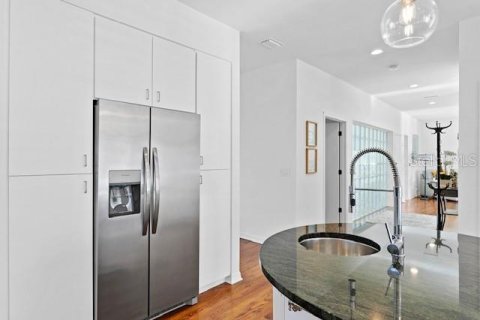 Casa en venta en Tampa, Florida, 3 dormitorios, 253.62 m2 № 1912007 - foto 18