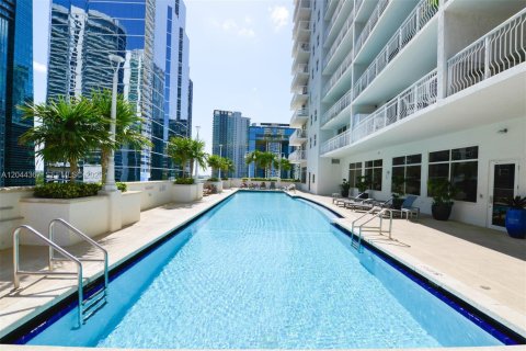 Condo in Miami, Florida, 1 bedroom  № 2178483 - photo 25