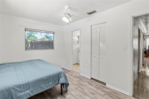 House in Sarasota, Florida 3 bedrooms, 121.7 sq.m. № 1869144 - photo 16