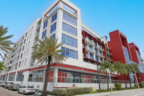 Condominio en venta en Hollywood, Florida, 2 dormitorios, 88.63 m2 № 2077207 - foto 19