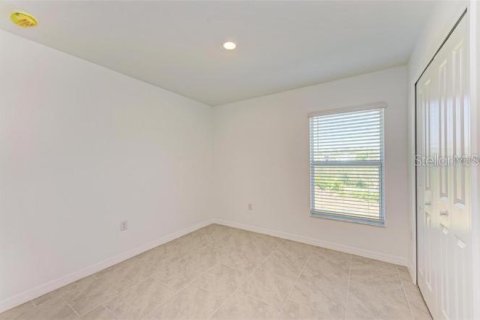Villa ou maison à vendre à Port Charlotte, Floride: 4 chambres, 180.32 m2 № 2275777 - photo 11