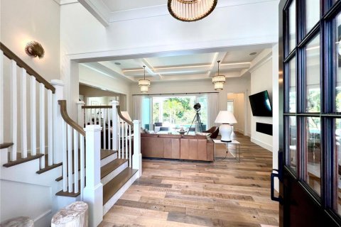 House in Orlando, Florida 5 bedrooms, 427.54 sq.m. № 1886320 - photo 6