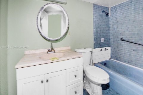 Condominio en venta en Miami, Florida, 1 dormitorio, 76.46 m2 № 2017924 - foto 8