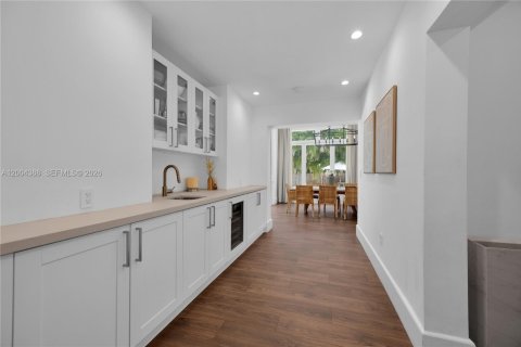 Villa ou maison à vendre à Coral Gables, Floride: 4 chambres, 260.22 m2 № 2068825 - photo 18