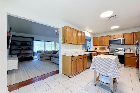Casa en venta en Winter Springs, Florida, 4 dormitorios, 202.62 m2 № 2393734 - foto 26