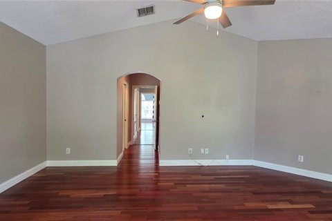 House in Tampa, Florida 4 bedrooms, 239.22 sq.m. № 2234315 - photo 30