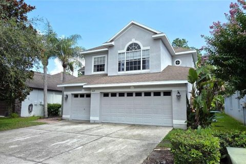 House in Tampa, Florida 4 bedrooms, 239.22 sq.m. № 2234315 - photo 3