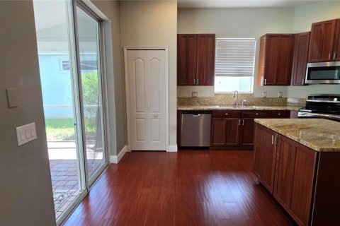 House in Tampa, Florida 4 bedrooms, 239.22 sq.m. № 2234315 - photo 18
