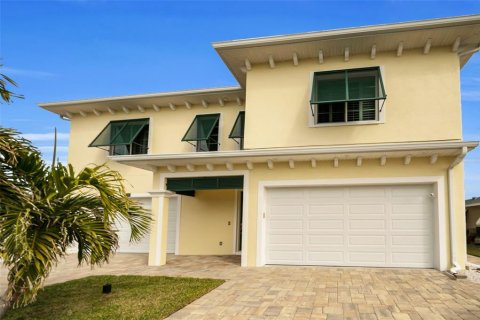 Casa en venta en Treasure Island, Florida, 3 dormitorios, 247.21 m2 № 1513495 - foto 5