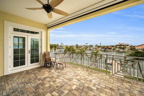 Casa en venta en Treasure Island, Florida, 3 dormitorios, 247.21 m2 № 1513495 - foto 16