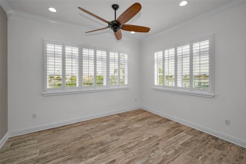 Casa en venta en Treasure Island, Florida, 3 dormitorios, 247.21 m2 № 1513495 - foto 26