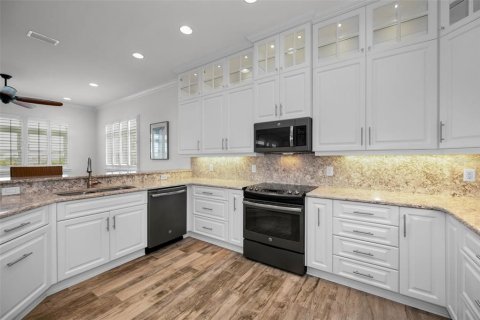 Casa en venta en Treasure Island, Florida, 3 dormitorios, 247.21 m2 № 1513495 - foto 21