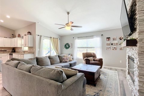 House in Ocala, Florida 3 bedrooms, 165.46 sq.m. № 1770915 - photo 11