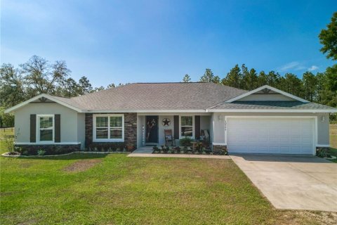 House in Ocala, Florida 3 bedrooms, 165.46 sq.m. № 1770915 - photo 1