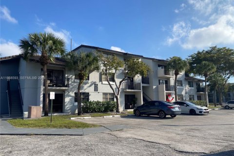 Apartamento en Hialeah, Florida 1 dormitorio, 63.08 m2 № 2024577