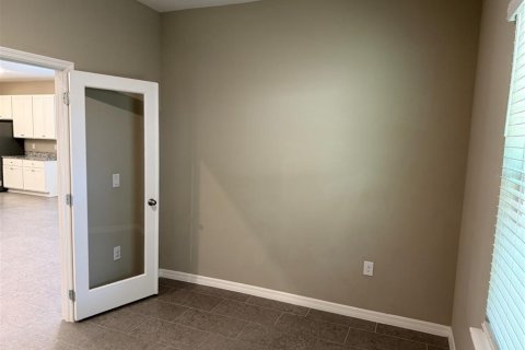 Villa ou maison à louer à Leesburg, Floride: 3 chambres, 183.76 m2 № 2102383 - photo 23