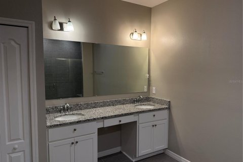 Villa ou maison à louer à Leesburg, Floride: 3 chambres, 183.76 m2 № 2102383 - photo 17
