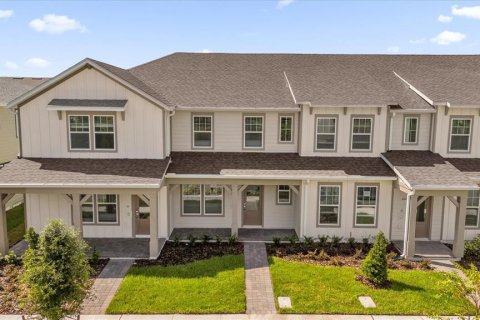 Adosado en alquiler en Orlando, Florida, 3 dormitorios, 144.28 m2 № 1903410 - foto 1