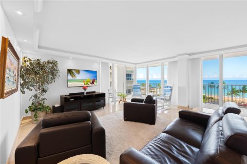Condo in Fort Lauderdale, Florida, 3 bedrooms  № 2171975 - photo 2