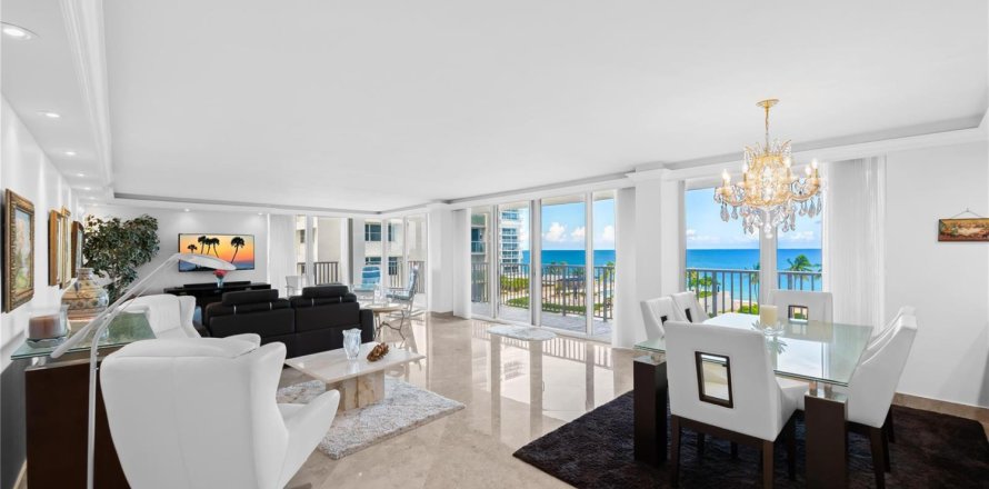 Condo in Fort Lauderdale, Florida, 3 bedrooms  № 2171975
