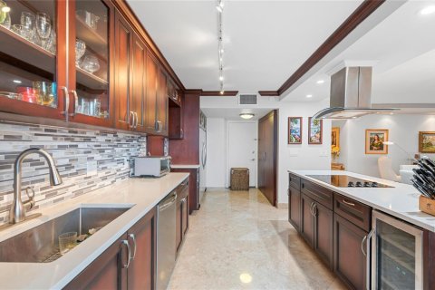 Condo in Fort Lauderdale, Florida, 3 bedrooms  № 2171975 - photo 8