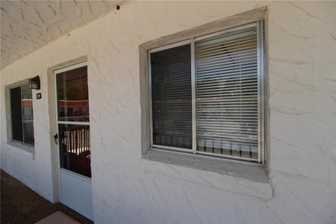 Copropriété à louer à Winter Haven, Floride: 1 chambre, 65.5 m2 № 479271 - photo 1