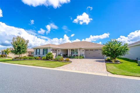 Casa en Ocala, Florida 3 dormitorios, 214.33 m2 № 2362235