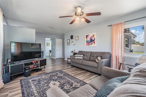 Casa en venta en Tampa, Florida, 3 dormitorios, 133.69 m2 № 1826323 - foto 6