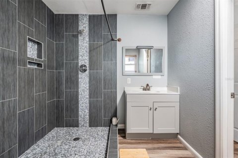 Casa en venta en Tampa, Florida, 3 dormitorios, 133.69 m2 № 1826323 - foto 17
