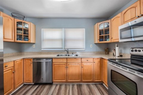 Casa en venta en Tampa, Florida, 3 dormitorios, 133.69 m2 № 1826323 - foto 11