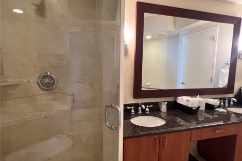 Copropriété à vendre à Sunny Isles Beach, Floride: 1 chambre, 94.85 m2 № 1739094 - photo 14