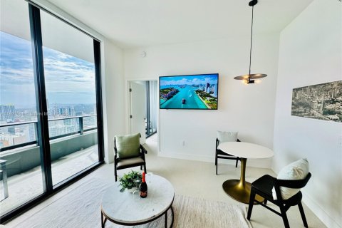 Condo in Miami, Florida, 1 bedroom  № 1953544 - photo 2