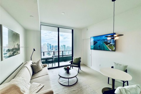 Condo in Miami, Florida, 1 bedroom  № 1953544 - photo 10