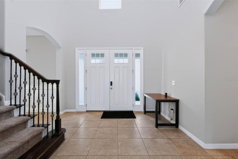 House in CONNERTON

 in Land O' Lakes, Florida 4 bedrooms, 313.82 sq.m. № 2351777 - photo 6