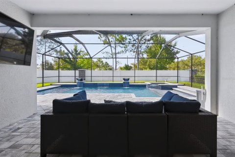 House in CONNERTON

 in Land O' Lakes, Florida 4 bedrooms, 313.82 sq.m. № 2351777 - photo 28