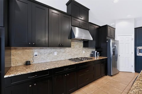 House in CONNERTON

 in Land O' Lakes, Florida 4 bedrooms, 313.82 sq.m. № 2351777 - photo 17
