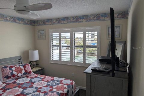Condo in New Smyrna Beach, Florida, 1 bedroom  № 1895120 - photo 9
