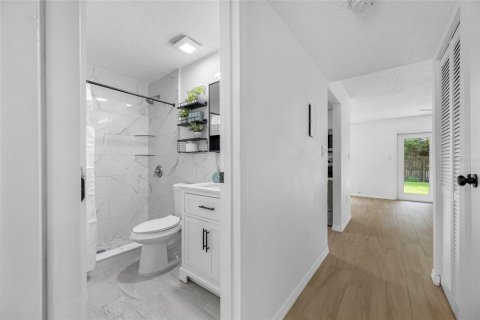 Купить кондоминиум в Клируотер, Флорида 3 комнаты, 54.81м2, № 1917138 - фото 16