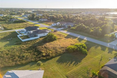Terreno en venta en Rotonda, Florida № 2212128 - foto 7