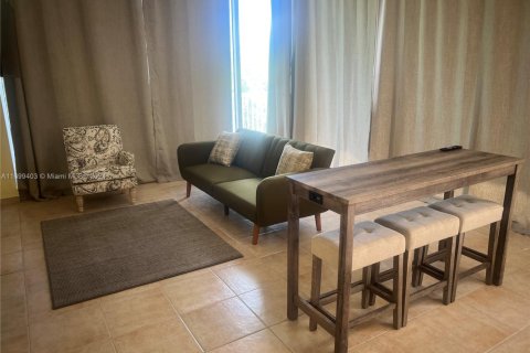 Снять в аренду кондоминиум в Майами, Флорида 1 спальня, 72.74м2, № 1957705 - фото 17