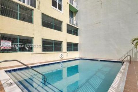 Снять в аренду кондоминиум в Майами, Флорида 1 спальня, 72.74м2, № 1957705 - фото 6