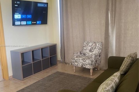 Снять в аренду кондоминиум в Майами, Флорида 1 спальня, 72.74м2, № 1957705 - фото 24